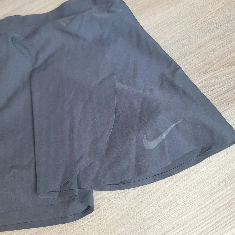 Nike Women Skort Small Black Polyester Pleated Athletic Tennis Golf